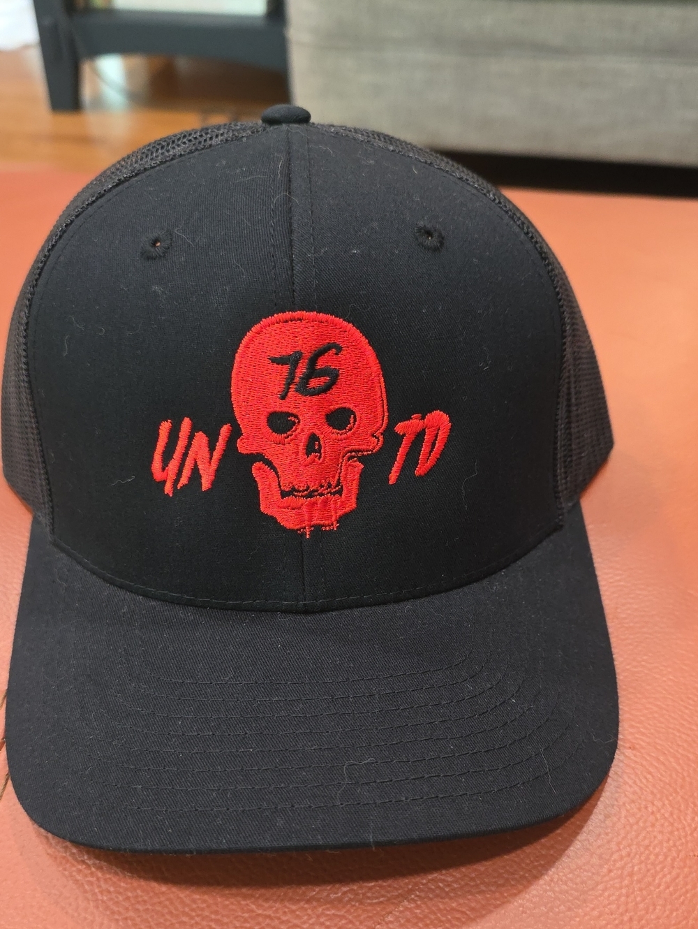 1776 Black & Red Skull Trucker Hat - UNTD Style NWOT